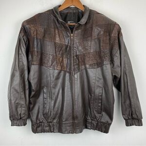 Vintage Comint size Large Women’s Brown Leather Patchwork Full Zip Bomber Jacket